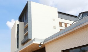 Coronavirus: muere un enfermero del Hospital de Llíria tras 40 días en UCI