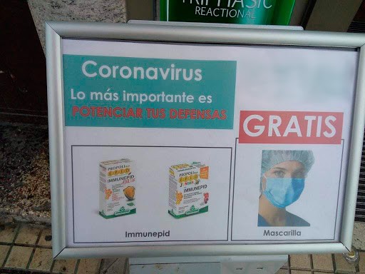 Coronavirus: ¿Regalar mascarillas por comprar productos de farmacia?
