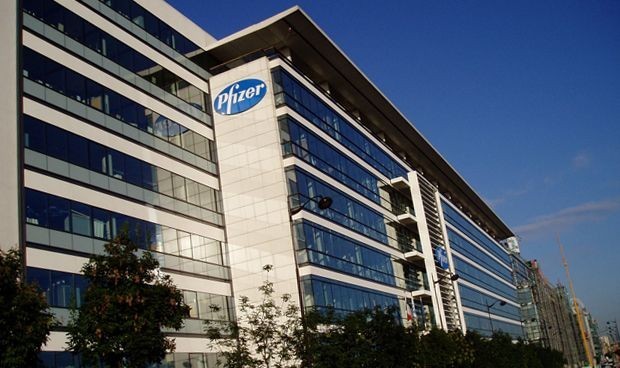 Covid-19: el comité asesor de la FDA recomienda aprobar la vacuna de Pfizer