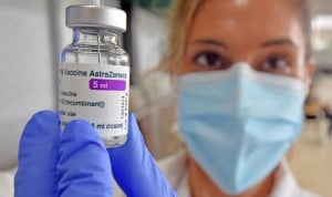 Andalucía anima a vacunarse con Astrazeneca al registrar un rechazo del 25%