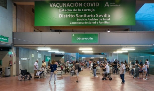 Covid: Andalucía comenzará a citar a menores de 40 años “la semana próxima”