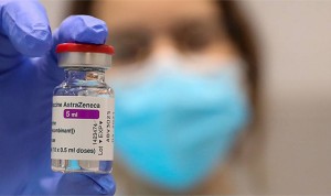 Menores de 60 ya vacunados con Astrazeneca: mejor dosis única que combinada