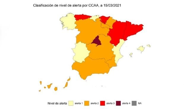 España se asoma a la cuarta ola Covid con 4 provincias en riesgo máximo