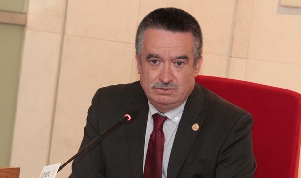 El Covid duplica el número de médicos veteranos que piensan en prejubilarse