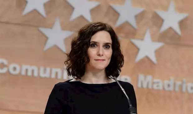 Covid: Madrid comienza la vacunación en el Zendal a veterinarios y forenses