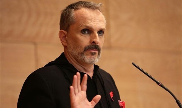 Miguel Bosé reaparece: "Hay algo dictatorial detrás de la vacuna del Covid"