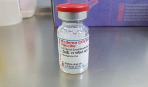 La OMS autoriza el uso de emergencia de la vacuna Covid de Moderna
