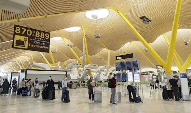 Covid19  | España no fija hacer PCR en el aeropuerto a turistas sospechosos