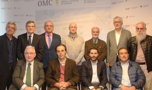 Críticas a la OMC por su 'masculina' Comisión de Deontología