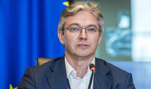 Adam Jarubas, presidente de la Comisión europea de Salud Pública, que pide a Bruselas financiación en fármacos críticos, Big Data y ciberseguridad
