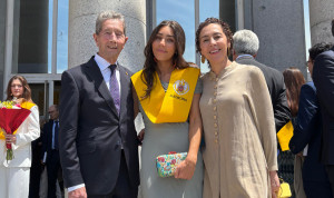 Marina López, médica, se acaba de graduar en Medicina y así fue su momento.