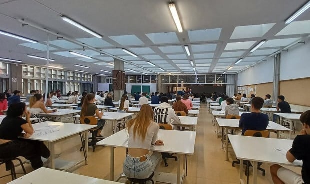 El decano de Medicina de una universidad privada detalla cómo es la prueba para acceder a este grado universitario sanitario