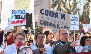 Cuarta jornada de huelga de médicos en Cataluña (y se prepara una mayor)
