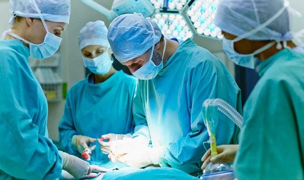 Cuatro técnicas quirúrgicas obsoletas que 'espantan' a los cirujanos