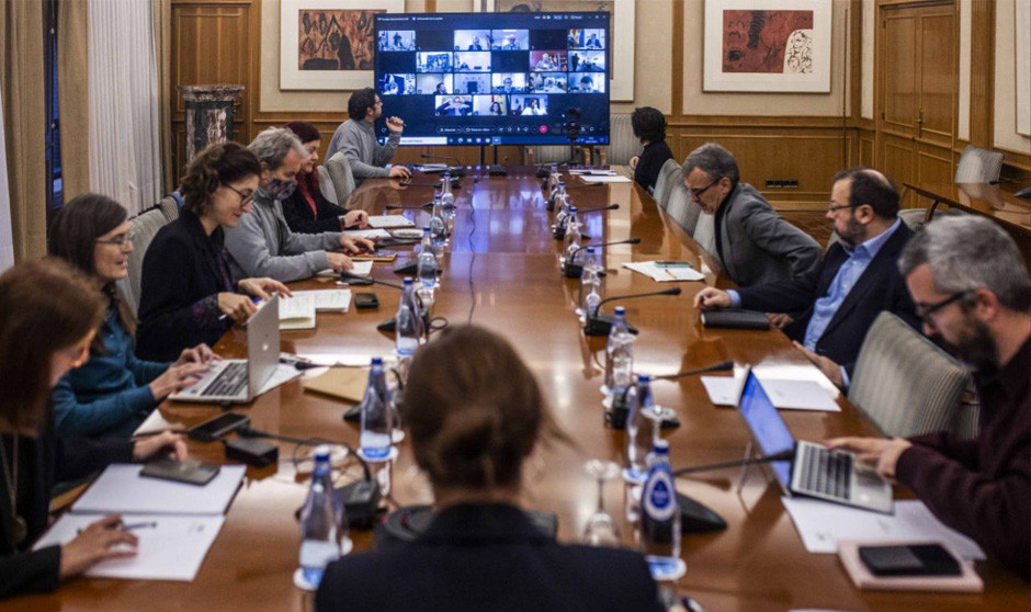 La ministra de Sanidad, Mónica García, preside el pleno del Consejo Interterritorial del SNS. 