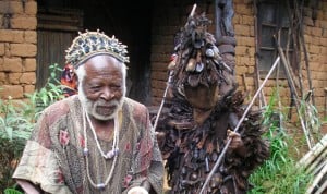 Curanderos africanos que "roban el trabajo a nuestros médicos homeópatas"