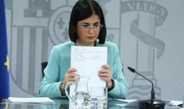 Darias avanza un cambio en la elección MIR para parecerse "a lo presencial"