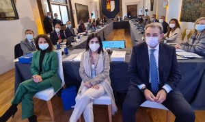 Darias: el 20 de abril ya no será obligatoria la mascarilla en interiores