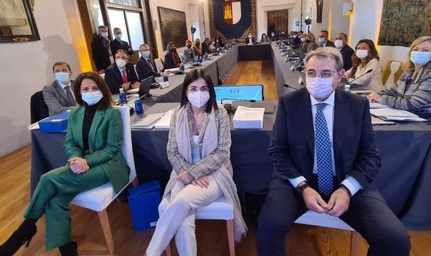 Darias: el 20 de abril ya no será obligatoria la mascarilla en interiores