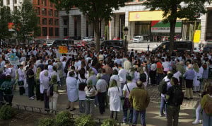 De cirugías oncológicas al rol del MIR: 'lío médico' con la huelga