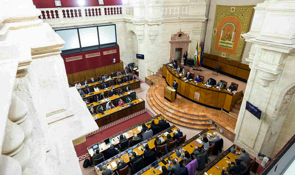 La oposición a la Junta de Andalucía, presidida por Juanma Moreno con mayoría absoluta, ha dado a conocer sus enmiendas al presupuesto sanitario para 2026