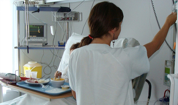 Una enfermera quiere abandonar su profesión tras ejercer durante diez años.