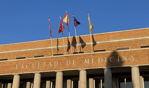 La demanda para estudiar Medicina se dispara un 900%