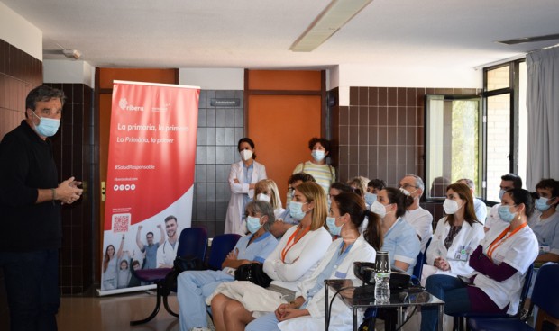  Un momento de la sesión clínica sobre diabetes y obesidad donde se pretende mejorar la Atención Primaria en Dénia.