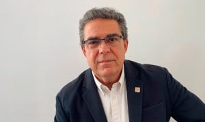  Jordi Masià, presidente del Colegio de Veterinarios de Barcelona, denuncia por intrusismo a dos falsos 'influencers' veterinarios.
