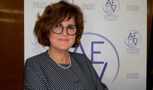 La dermatóloga Isabel Belinchón, profesora titular de Medicina en Elche