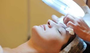 Dermatología exige legislar contra el intrusismo de las clínicas estéticas