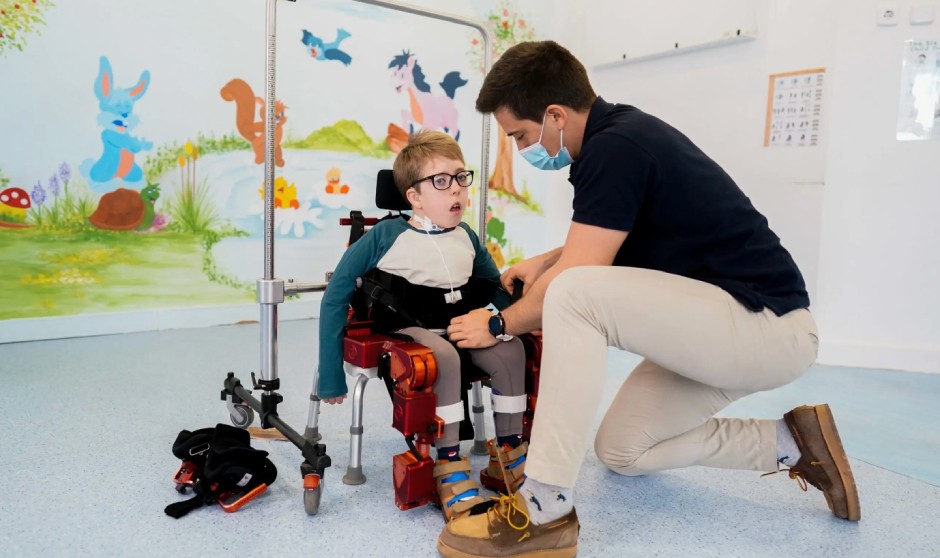 Presentación del exoesqueleto pediátrico en el Hospital Niño Jesús