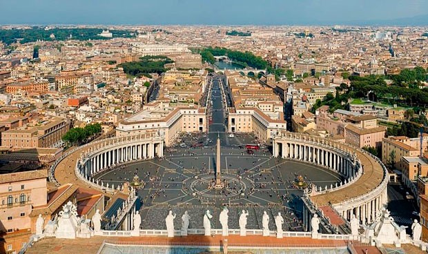 Desinfectan los hospitales del Vaticano tras su primer caso por coronavirus