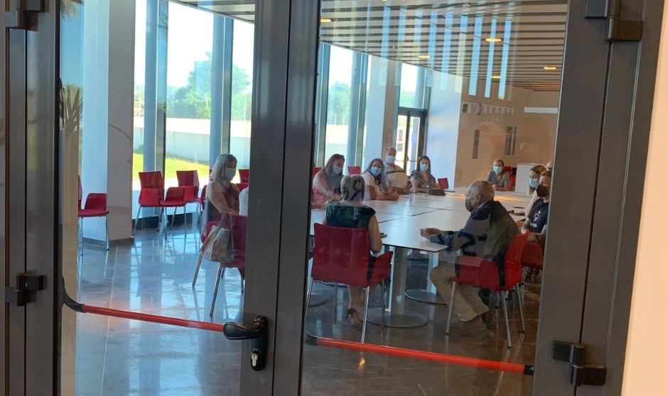 Despiste en la reunión del comité de empresa de Torrevieja con Barceló