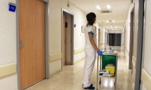 Detenida una auxiliar de enfermería que robó 13.000 euros a sus pacientes