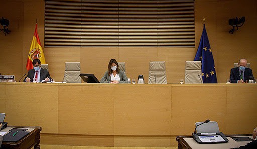 Día de indirectas en la Comisión de Sanidad por la sede de la EMA