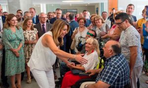 Díaz inaugura el Hospital de La Línea tras una inversión de 68 millones