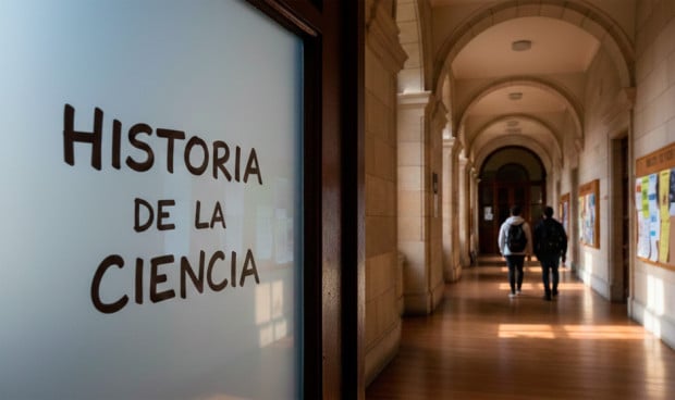 Un pasillo de una universidad