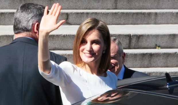 Doña Letizia pide que los colegios sean "grandes prescriptores en salud"