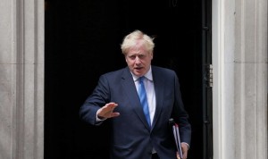 Dos exministros de Sanidad se suman a la carrera para sustituir a Johnson