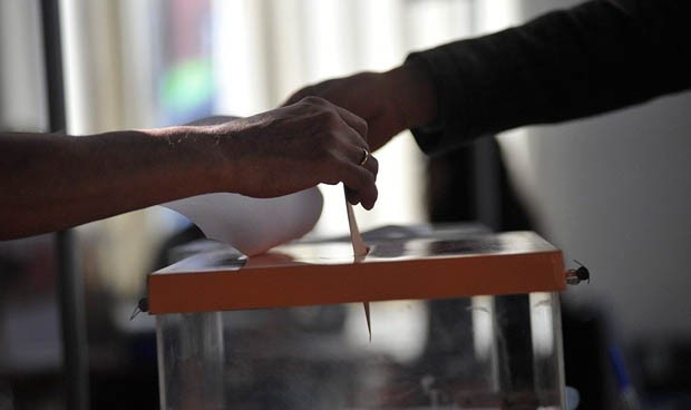 Dos grandes servicios de salud 'calientan motores' sindicales