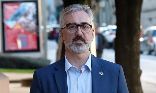 Eduardo Iglesias seguirá al frente del Colegio de Médicos de Lugo