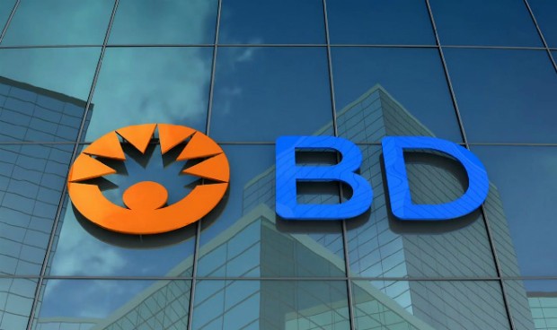 EEUU invierte en BD para asegurar jeringas y agujas al vacunar de Covid-19