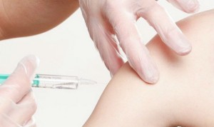Efectos adversos de la vacuna Covid: España publicará análisis quincenales