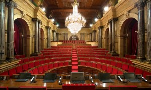 El 12M deja un Parlament con menos voces sanitarias liderado por mujeres