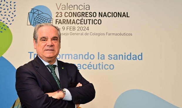  Jesús Aguilar, presidente del Consejo Nacional de Colegios Farmacéuticos inaugura el 23 Congreso de Farmacia.