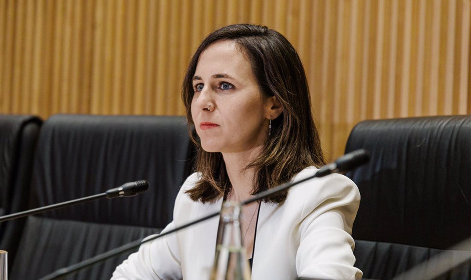 La secretaria general de Podemos, Ione Belarra, que preguntará al Gobierno sobre el abuso de temporalidad en la sanidad pública