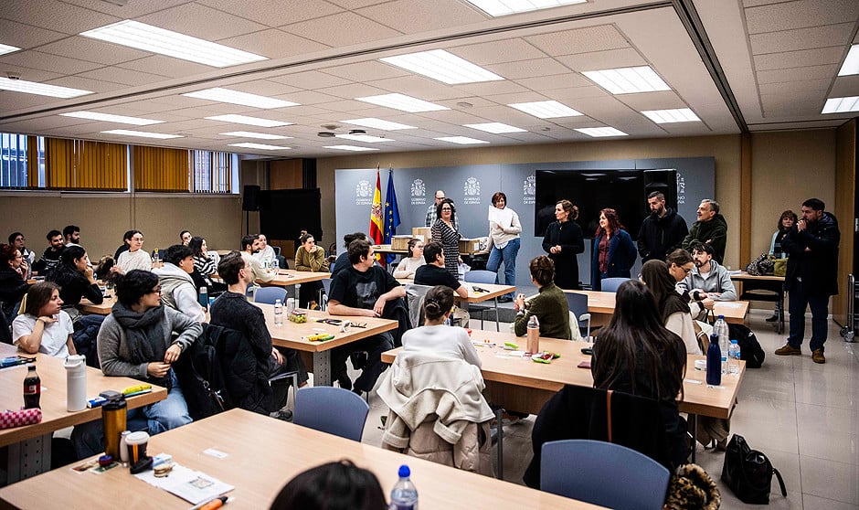 El alto número de alegaciones 'retiene' la lista de resultados del MIR