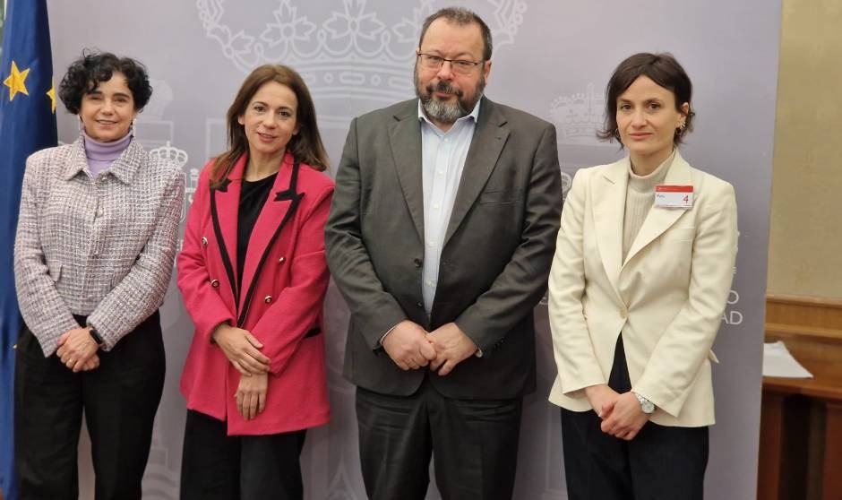 Biosim y Sanidad se reúnen para abordar cuestiones sobre medicamentos biosimilares