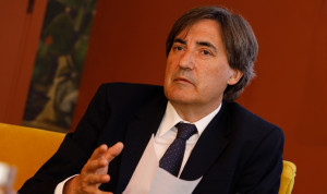 El cáncer de pulmón exige "más evidencia" ligada a radón y no fumadores